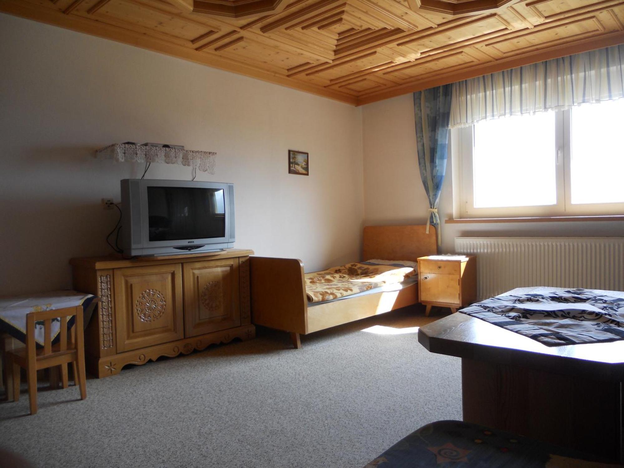 Ferienwohnungen/Holiday Apartments Lederer Reisach المظهر الخارجي الصورة