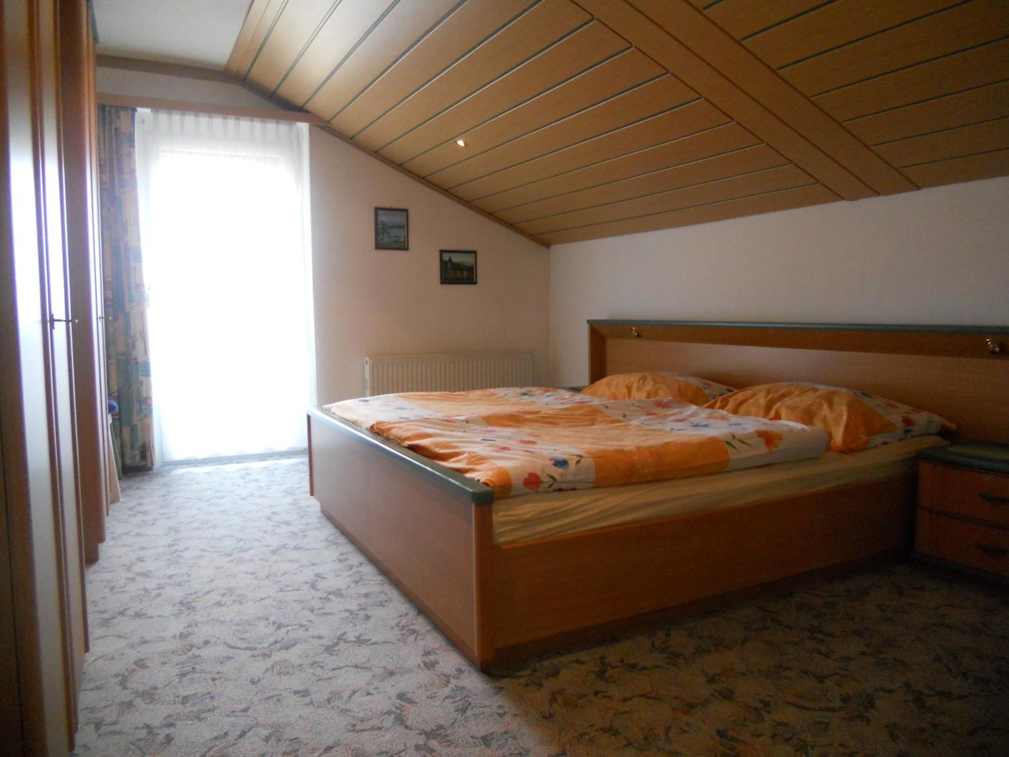 Ferienwohnungen/Holiday Apartments Lederer Reisach المظهر الخارجي الصورة